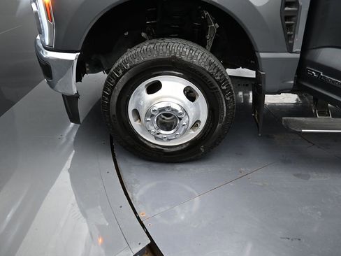 Used 2024 Ford F350 Lariat w/ Lariat Ultimate Package image 21