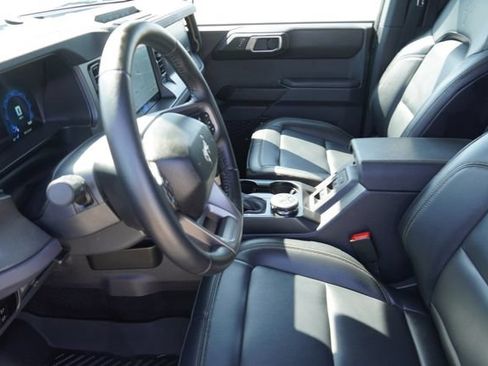 Used 2025 Ford Bronco Badlands w/ Sasquatch Package AWD/4WD image 20
