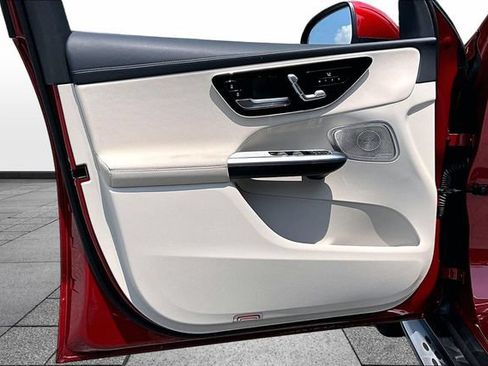 Certified 2023 Mercedes-Benz GLC 300 4MATIC image 23