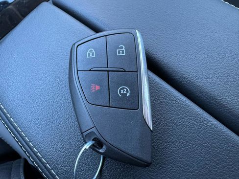 Used 2025 Buick Envision Sport Touring image 23