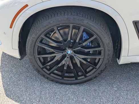 Used 2022 BMW X5 sDrive40i w/ M Sport Package RWD image 12