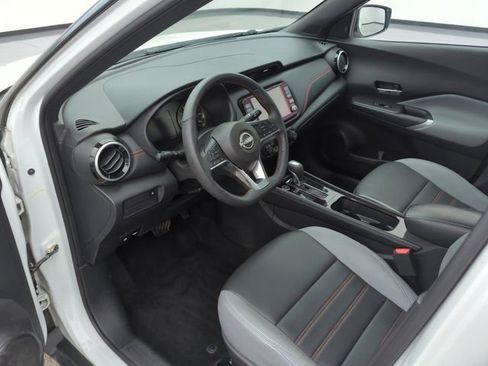 Used 2024 Nissan Kicks SR w/ SR Premium Package FWD image 28