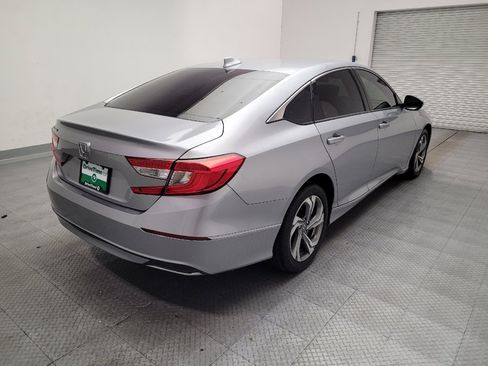 Used 2018 Honda Accord EX image 9
