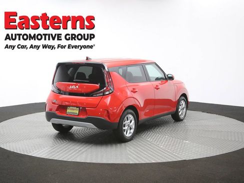 Used 2025 Kia Soul LX w/ LX Technology Package FWD image 40