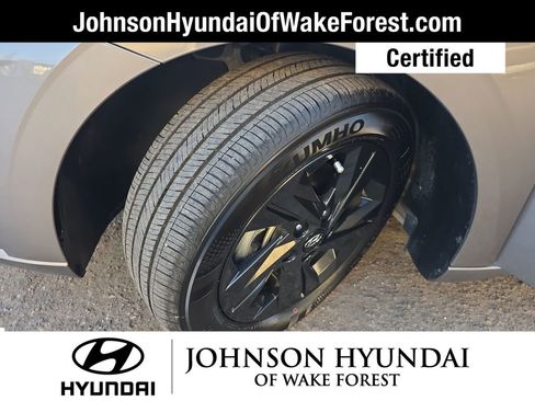 Certified 2023 Hyundai Elantra SEL w/ Preferred Accessory Package image 37