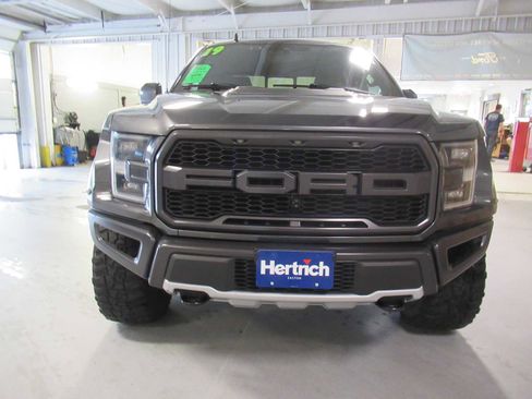 Used 2019 Ford F150 Raptor w/ Equipment Group 802A Luxury AWD/4WD image 2