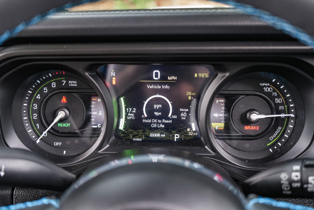 Used 2024 Jeep Wrangler High Altitude AWD/4WD image 19