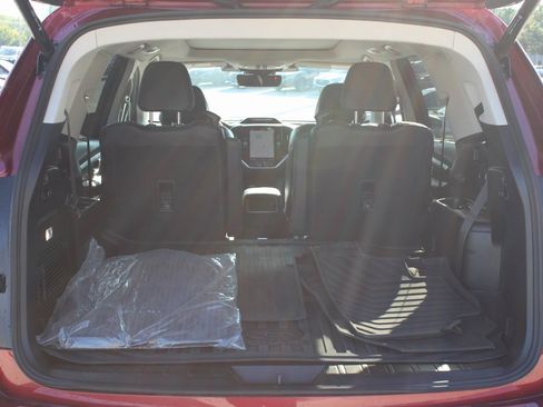 Used 2025 Subaru Ascent Limited w/ Popular Package #2 image 30