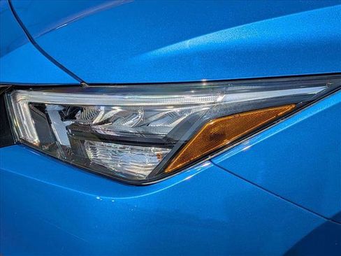 Used 2020 Nissan Versa SR image 9