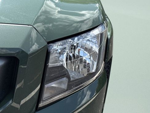 Certified 2023 Nissan Frontier SV w/ Technology Package image 17