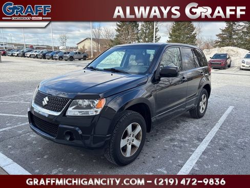Used 2011 Suzuki Grand Vitara Premium image 1