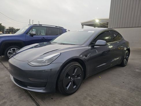 Used 2023 Tesla Model 3 Standard Range RWD image 1