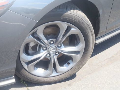 Used 2023 Honda Accord EX image 7