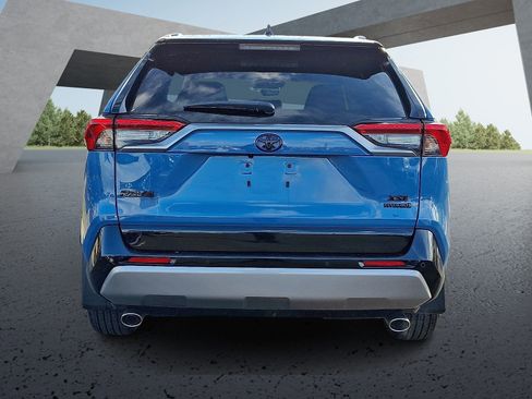 Certified 2022 Toyota RAV4 XSE image 5