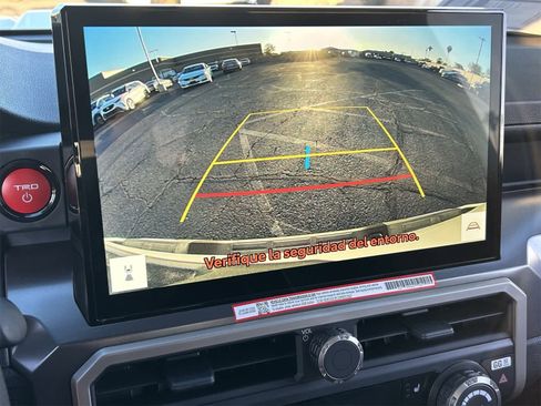 Used 2025 Toyota Tacoma TRD Sport w/ TRD Sport Upgrade Package image 21