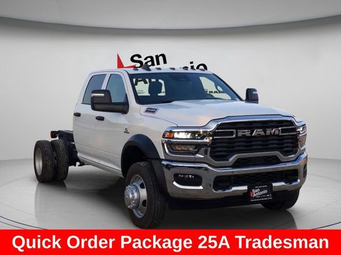 New 2026 RAM 5500 Tradesman w/ Chrome Appearance Group image 2