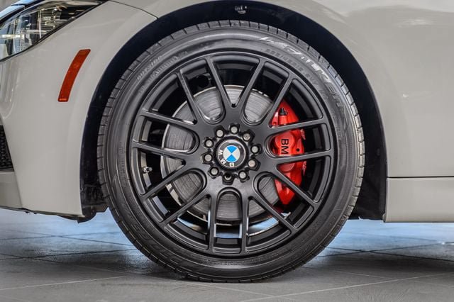 Used 2018 BMW 340i Sedan RWD image 12