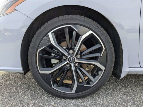 Used 2024 Nissan Altima 2.5 SR image 12