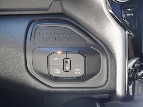 New 2026 RAM 3500 Laramie AWD/4WD image 27