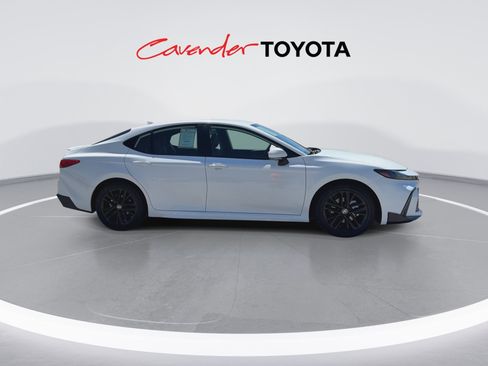 Certified 2026 Toyota Camry SE w/ Convenience Package image 9