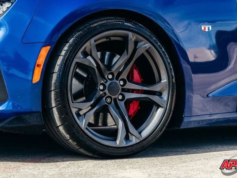 Used 2019 Chevrolet Camaro SS image 57