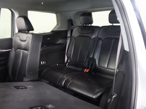 Used 2023 Jeep Grand Cherokee L Limited AWD/4WD image 38