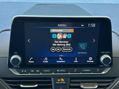 Used 2025 Nissan Altima 2.5 SV FWD image 21