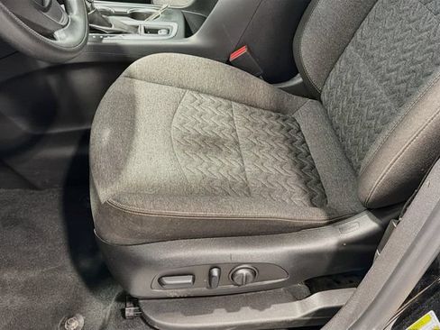 Used 2024 Chevrolet Equinox LT AWD/4WD image 15
