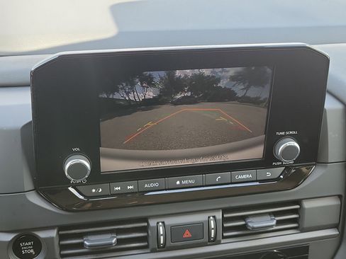 Certified 2025 Nissan Pathfinder S FWD image 28
