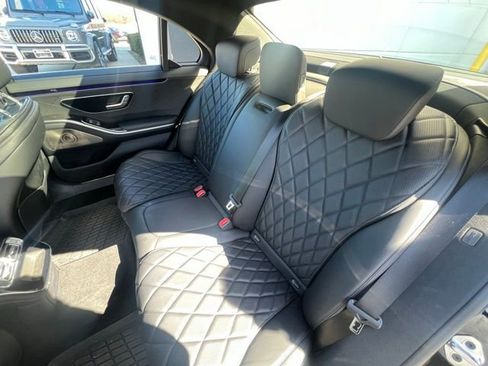 Certified 2022 Mercedes-Benz S 580 4MATIC Sedan image 15