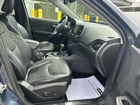 Certified 2019 Jeep Cherokee Limited AWD/4WD image 13