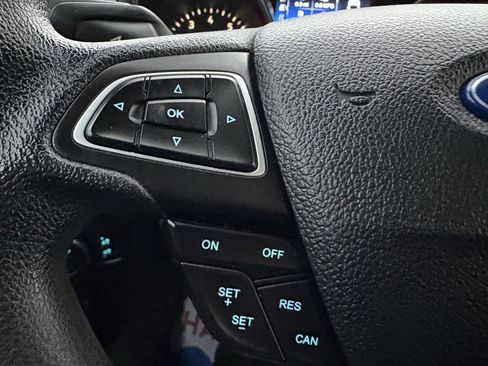 Used 2016 Ford Focus SE FWD image 30