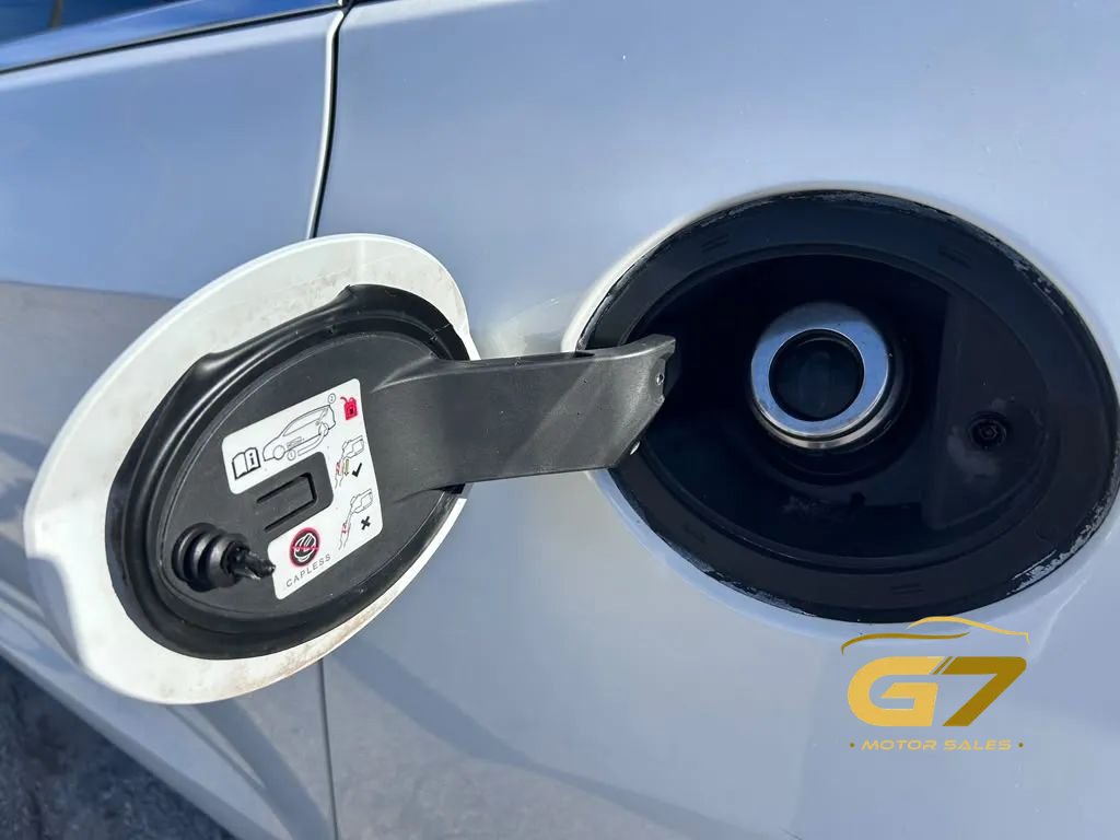 Used 2017 Chrysler Pacifica Touring FWD image 11