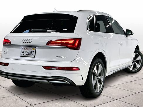 Used 2023 Audi Q5 2.0T Premium w/ Convenience Package image 15