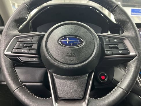 Used 2025 Subaru Outback Premium image 19