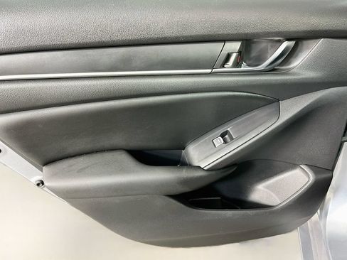 Used 2020 Honda Accord Sport image 28