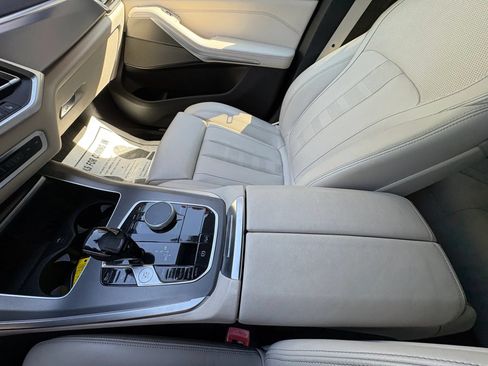 Used 2019 BMW X5 xDrive50i w/ M Sport Package AWD/4WD image 50