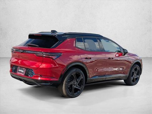 New 2026 Chevrolet Equinox EV RS image 2