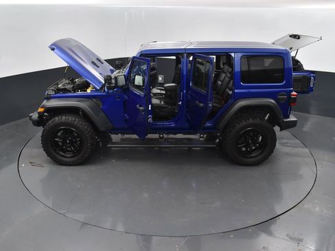 Used 2020 Jeep Wrangler Unlimited Sport image 35