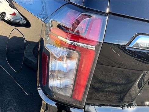 Used 2024 Chevrolet Tahoe LT image 33