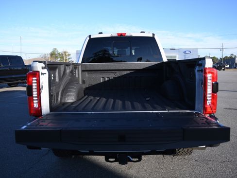 New 2026 Ford F250 Lariat w/ Black Appearance Package image 18