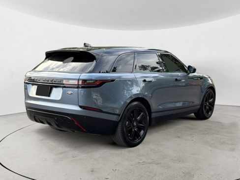 Certified 2022 Land Rover Range Rover Velar R-Dynamic S image 4