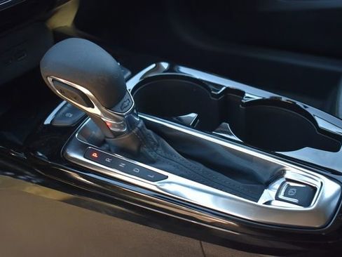 New 2026 Chevrolet Trax LT w/ Sunroof Package image 23