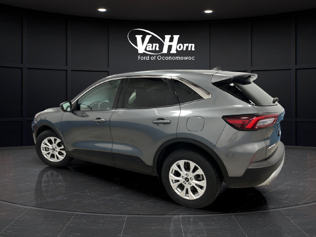 Used 2023 Ford Escape Active w/ Tech Pack #2 AWD/4WD image 5