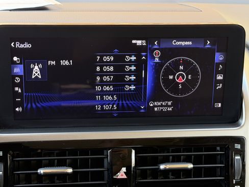 Used 2022 Lexus GX 460 Luxury image 32