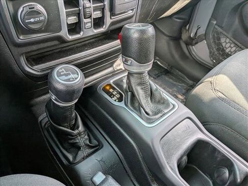 Used 2020 Jeep Gladiator Sport w/ Quick Order Package 24S image 15