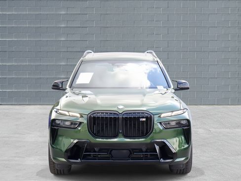 Used 2024 BMW X7 M60i w/ Executive Package image 3