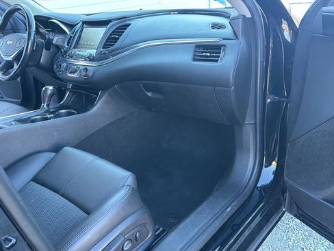 Used 2018 Chevrolet Impala LT image 34