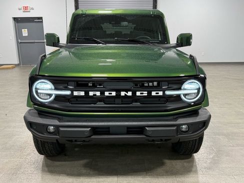 New 2025 Ford Bronco Outer Banks image 9