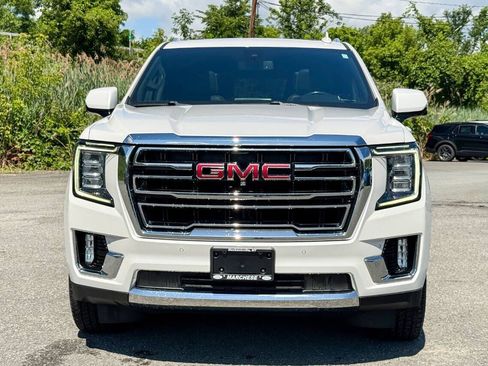 Used 2022 GMC Yukon XL SLT w/ SLT Premium Package AWD/4WD image 8